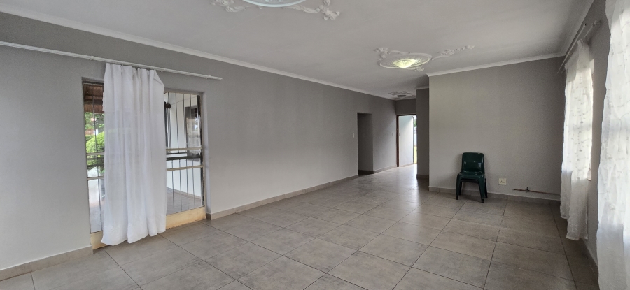 3 Bedroom Property for Sale in Geelhoutpark North West